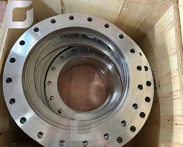 bích rỗng inox giá rẻ