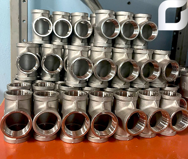 tê ren inox có mấy loại