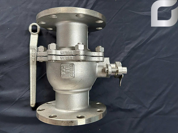 giá Van mặt bích DN100mm